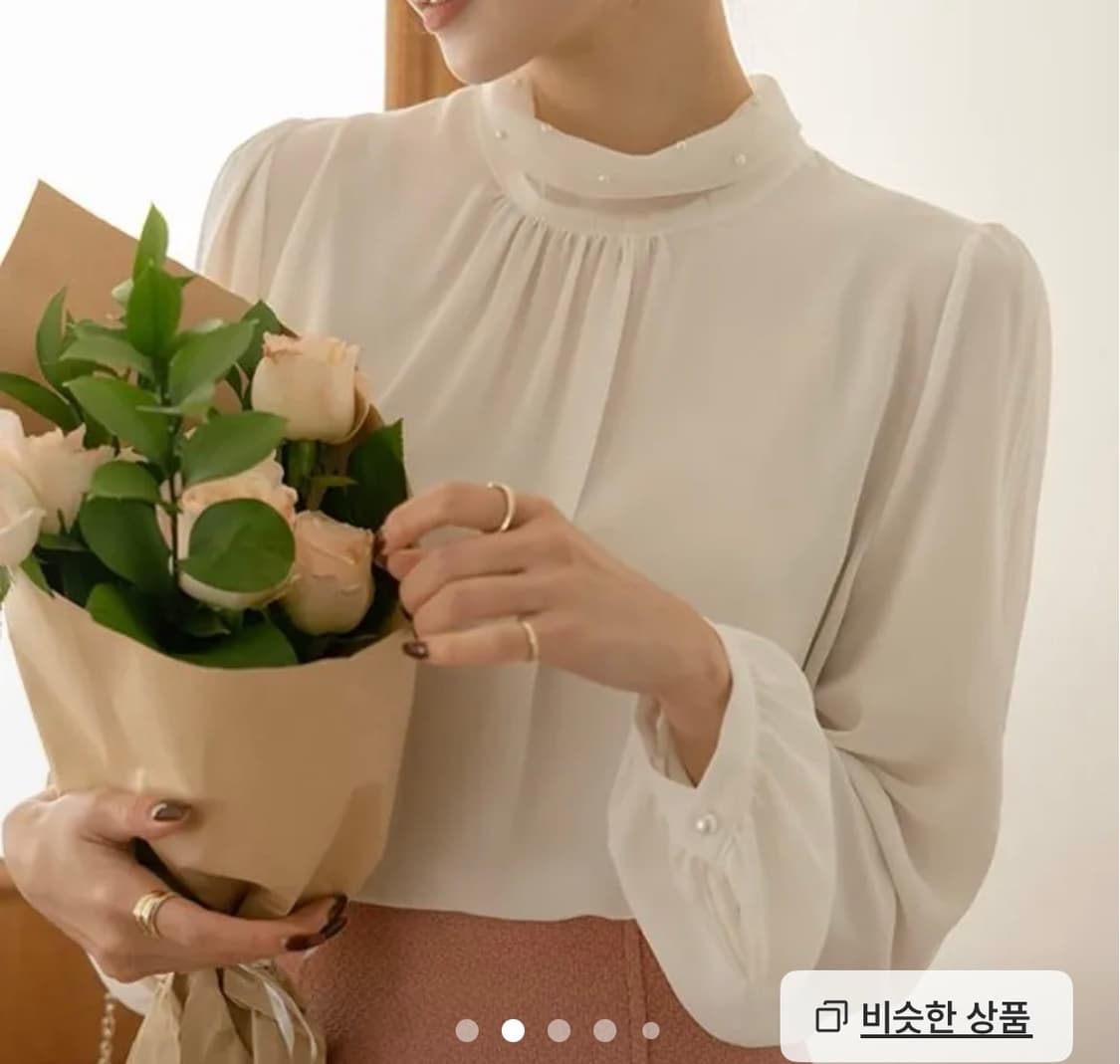 오드 진주 오간자 반하이넥 블라우스 상품이미지2