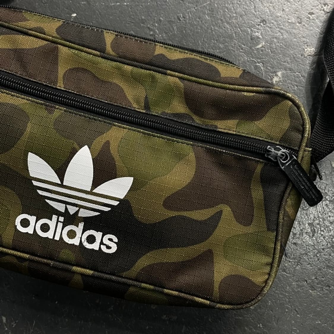 아디다스 카모 크로스백  상품이미지2