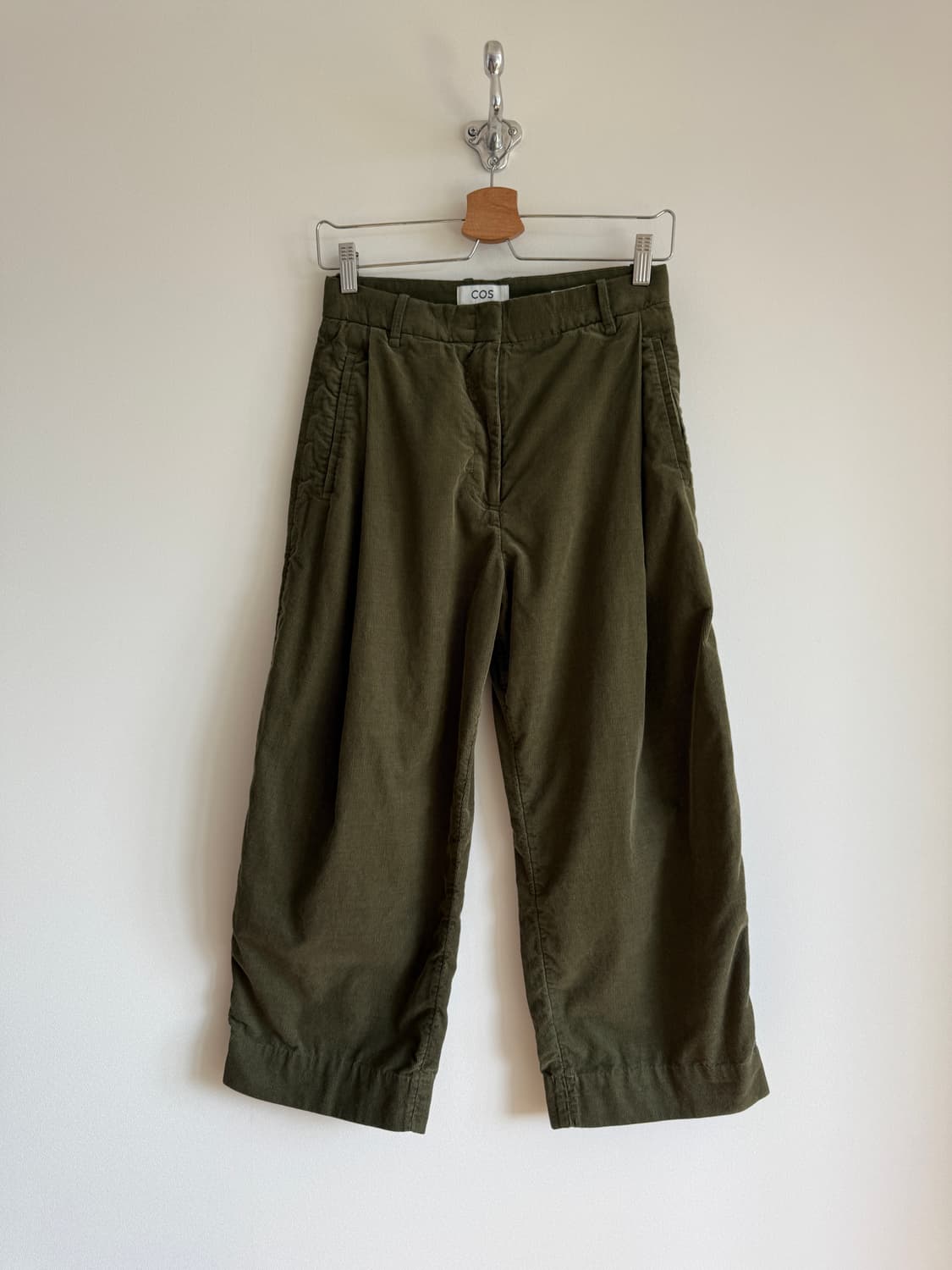 코스(COS) 코듀로이 팬츠 상품이미지1