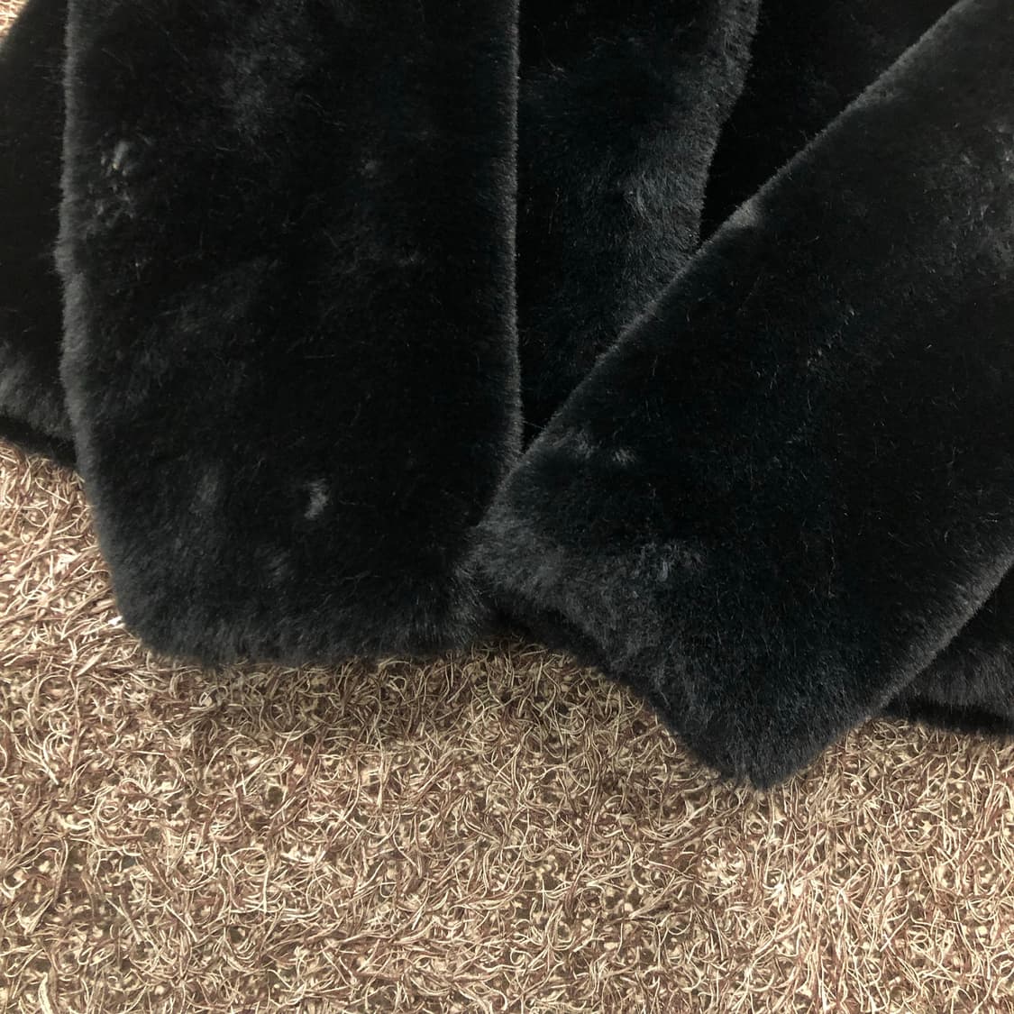 산드로 퍼 후드 오버핏 자켓 상품이미지3