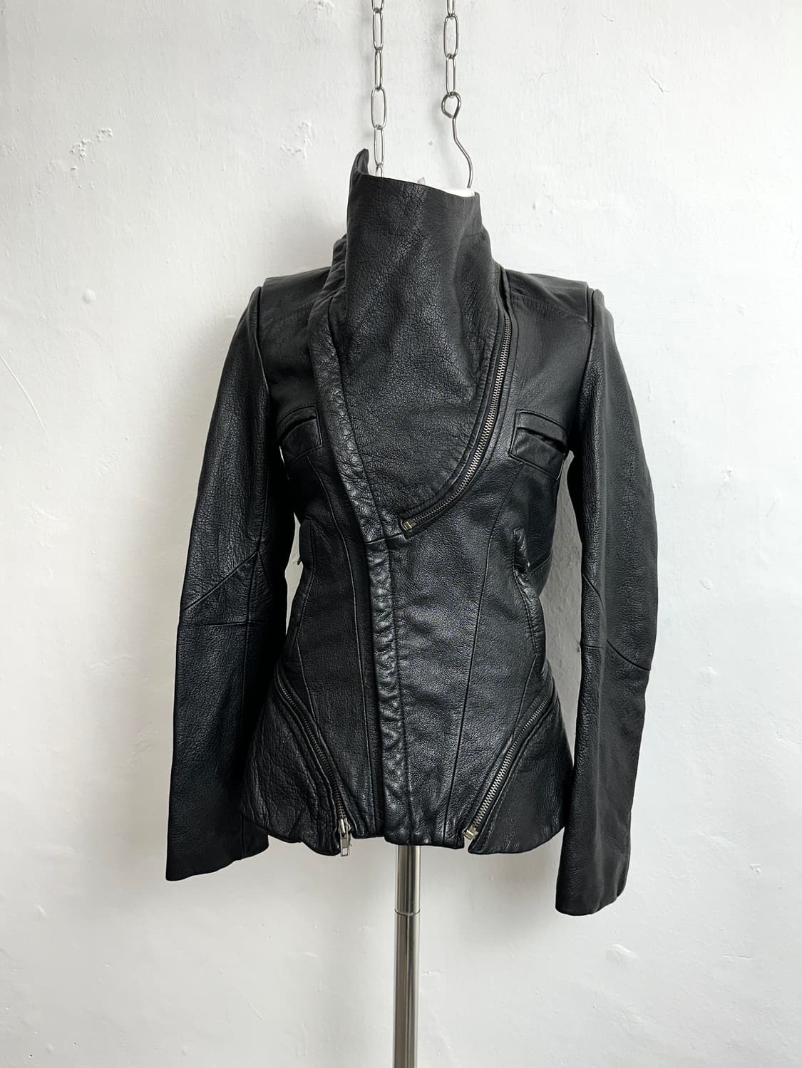 Asymmetric Lambskin High-Neck Multi-Zip  상품이미지1