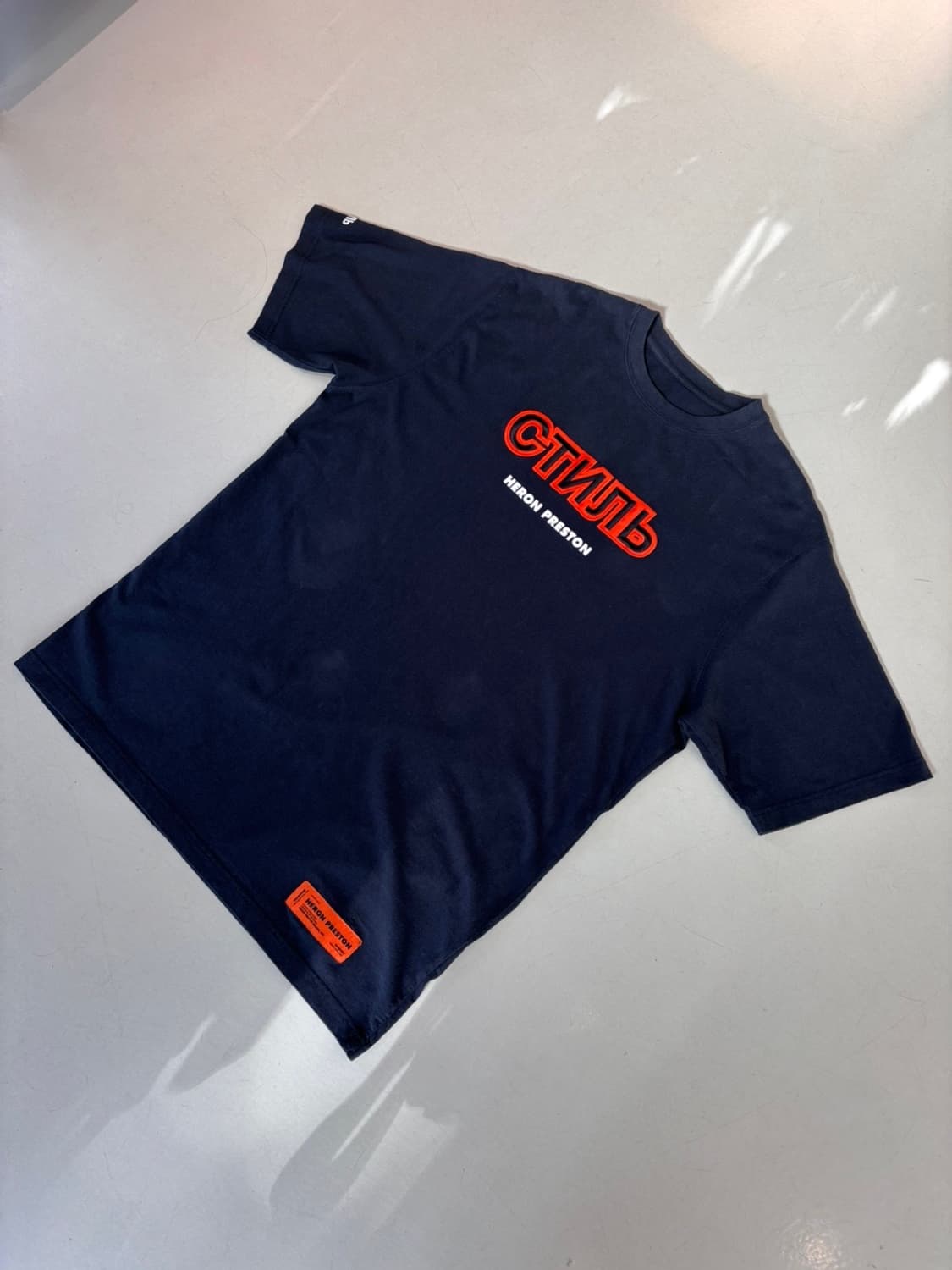Vintage Heron Preston Round T 상품이미지3