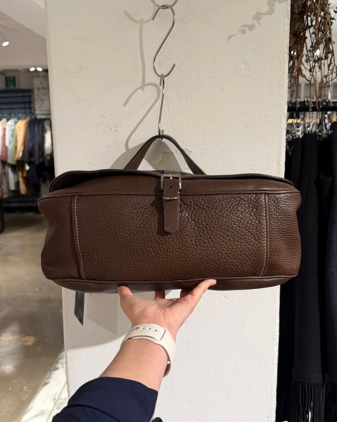 프라다 브라운 레더 숄더백 상품이미지6