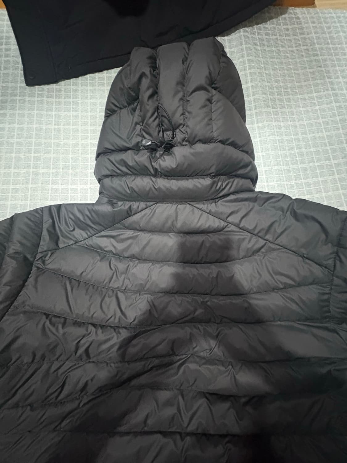 아크테릭스 경량패딩 상품이미지4