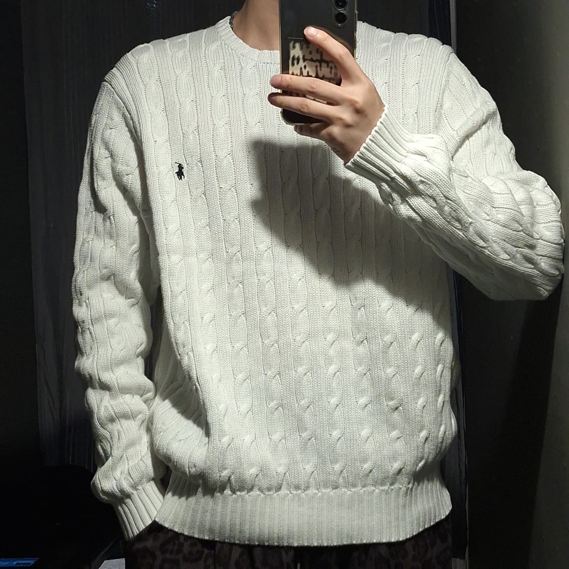 폴로랄프로렌 화이트 네이비포니 케이블 꽈배기 패턴 코튼 라운드넥 니트 상품이미지1