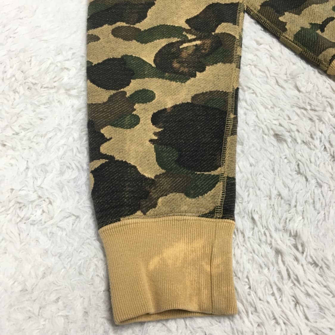 베이프 여성 카모 맨투맨 DD27 상품이미지4