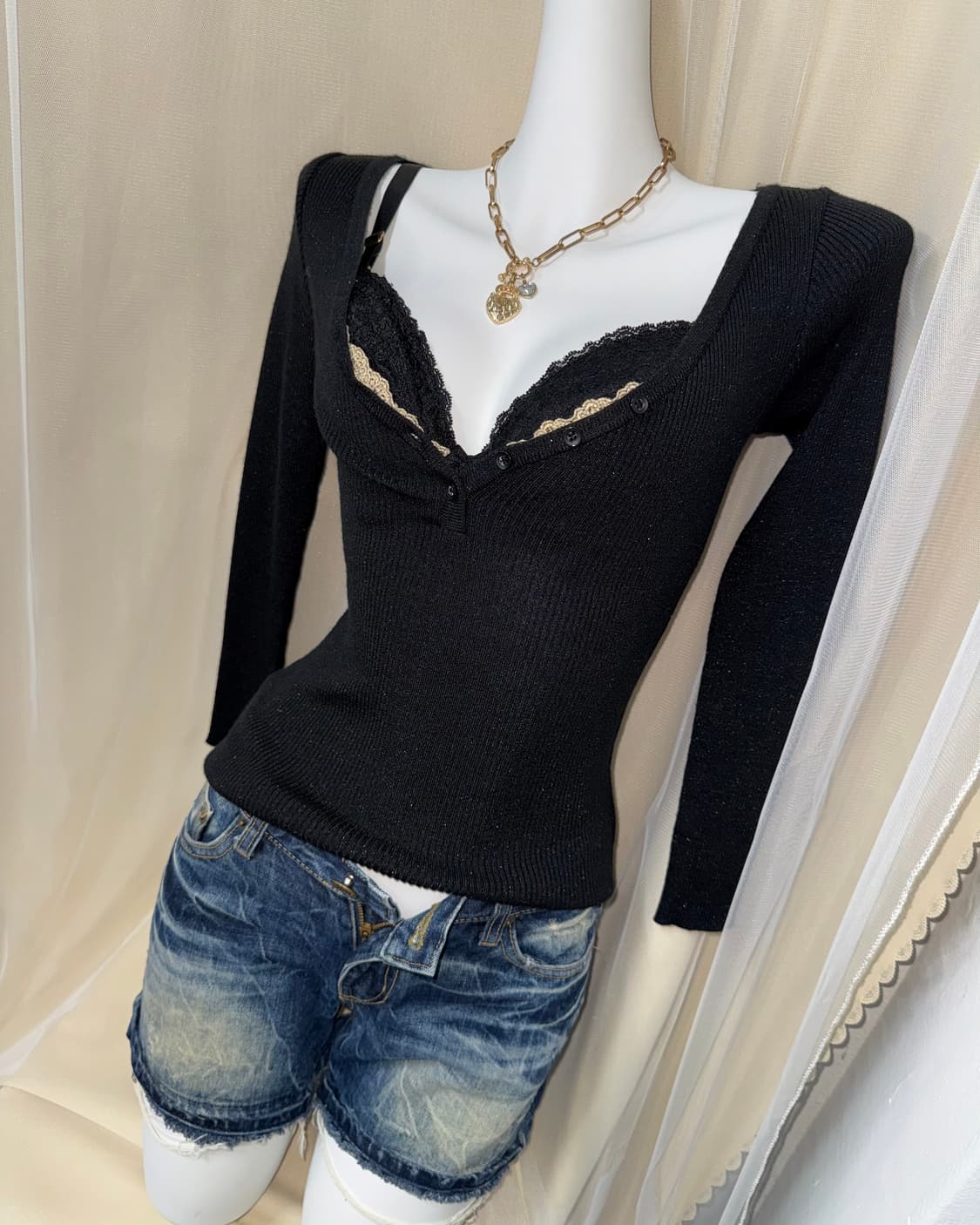 38 Pinky&Dianne 핑키앤다이앤 글리터 브이넥 니트 상품이미지2