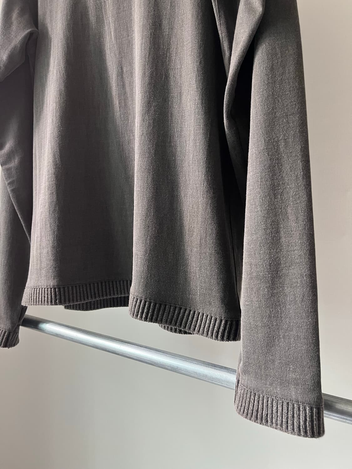 RIPVANWINKLE RIB TRAINER SWEAT 상품이미지6