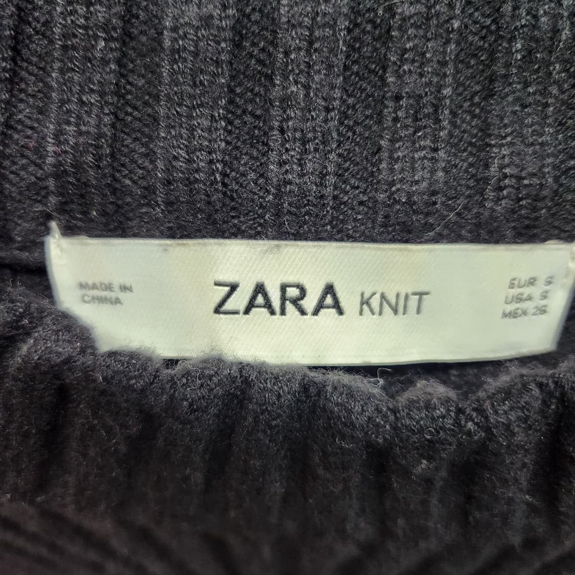 자라 소매지퍼 디테일 크롭 니트 S(M) 상품이미지6