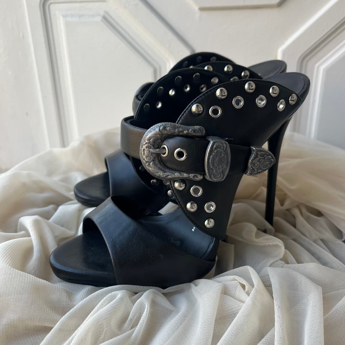 Giuseppe Zanotti 쥬세페 자노티 스터드 버클 힐 37 상품이미지2