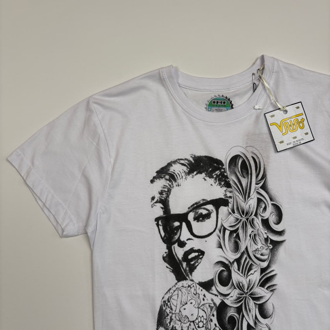 [M] VAIA girl graphic T-shirt dead-stock 상품이미지2