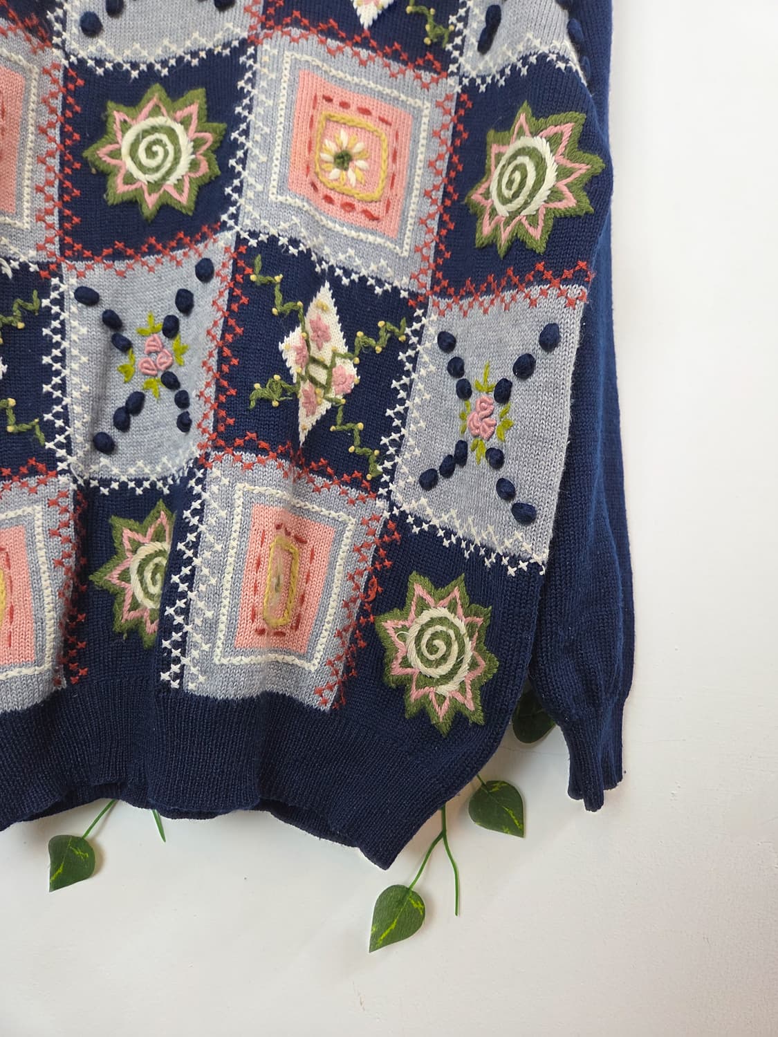 패치워크 자수 니트 상품이미지3