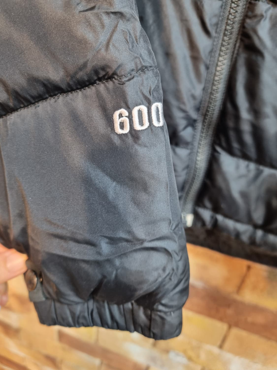 노스페이스  600 구스패딩 블랙 상품이미지5