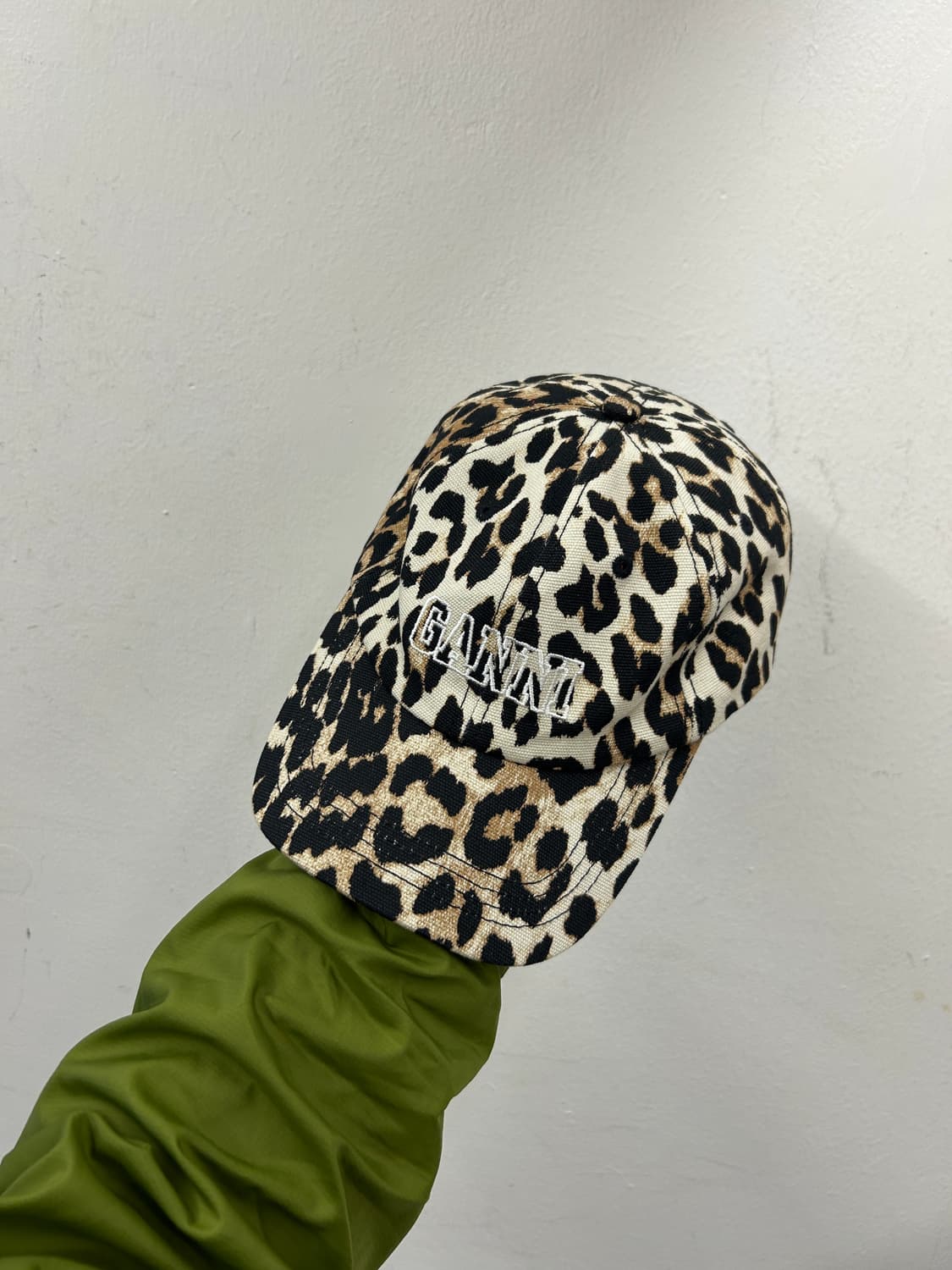 가니 레오파드 볼캡 상품이미지1