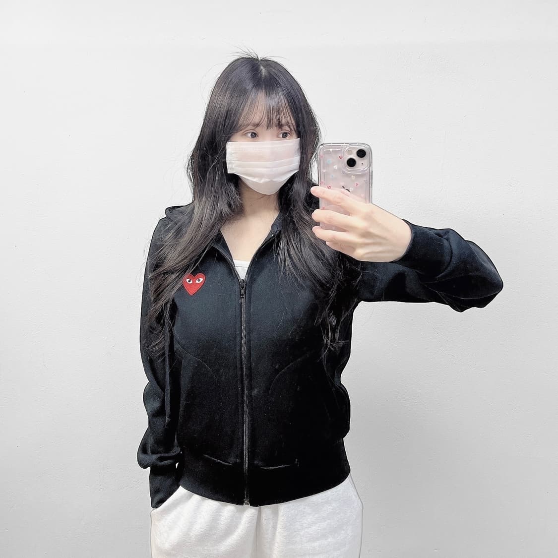 꼼데가르송 하트 와펜 후드집업 블랙 상품이미지1