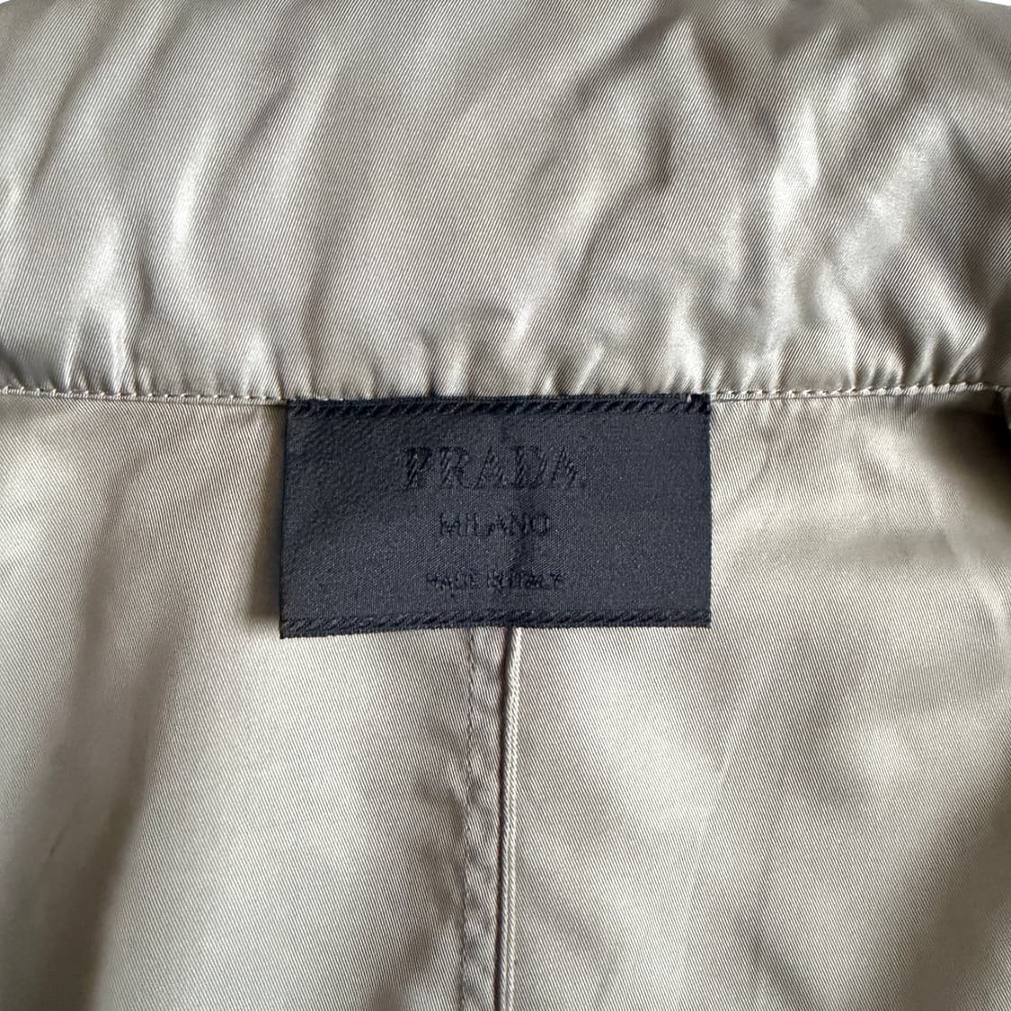 PRADA (42) 상품이미지3