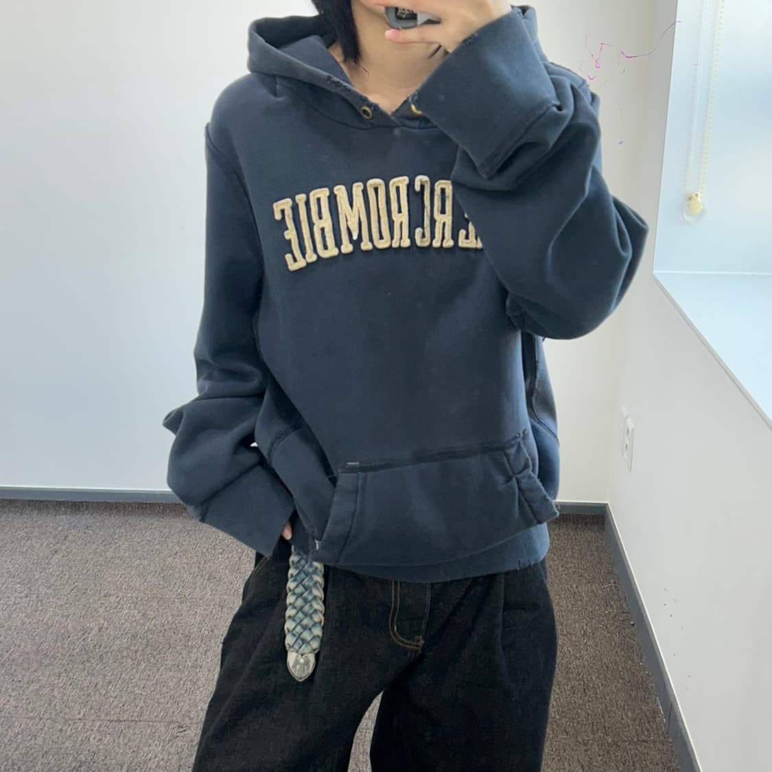 Abercrombie 아베크롬비 그런지 스펠아웃로고 차콜 후드티  상품이미지2