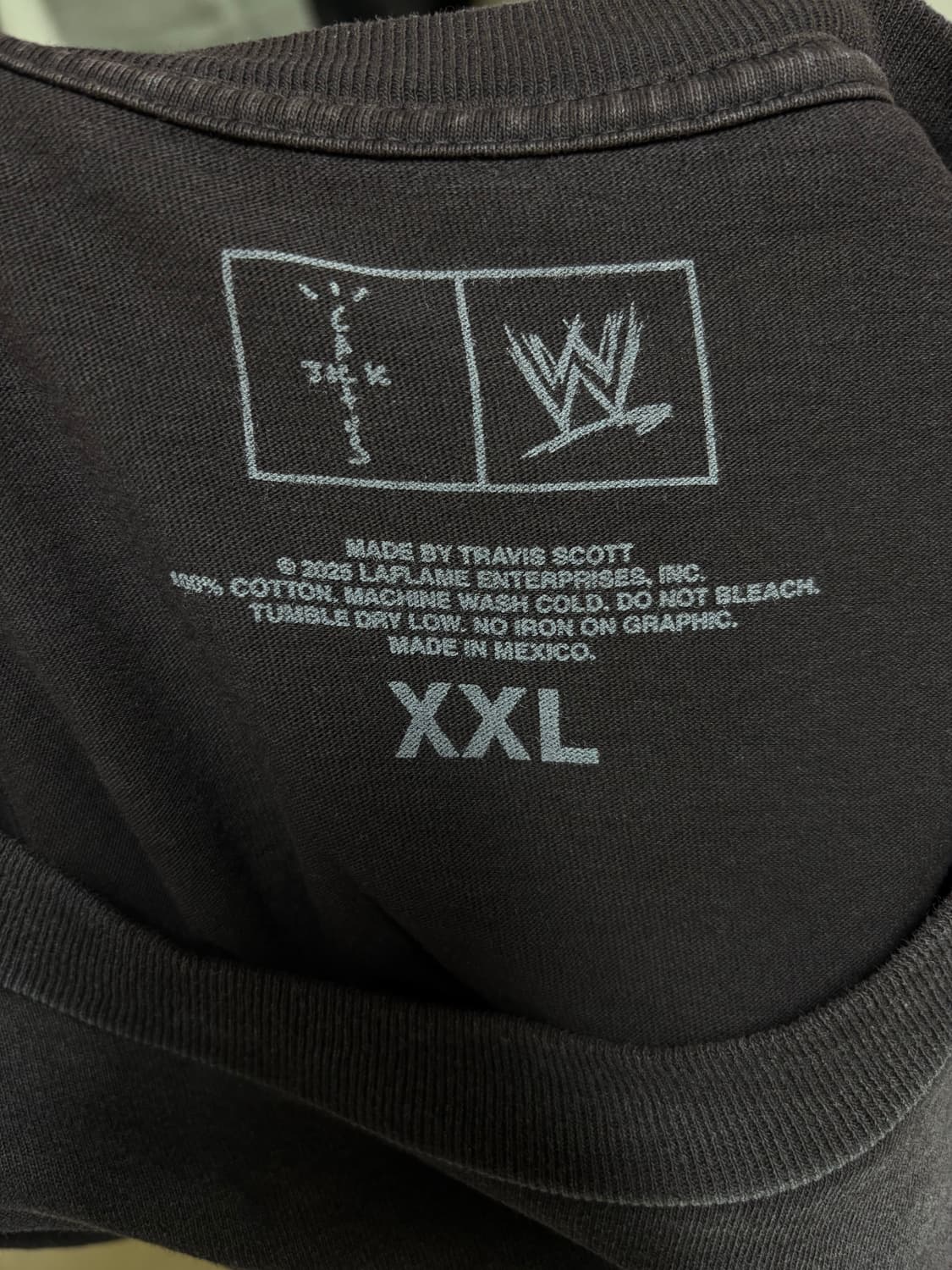 [XXL] 트래비스 스캇 x WWE 스톤콜드 반팔티 상품이미지3