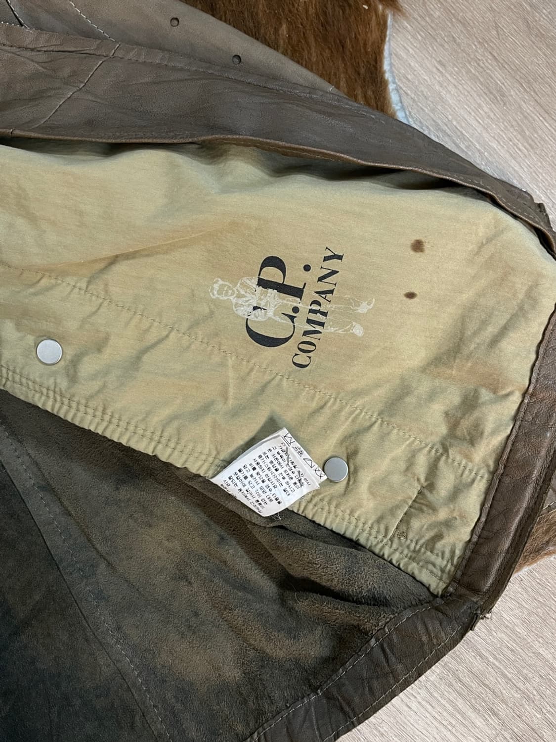 CP 컴퍼니 고글 레더 자켓  상품이미지8