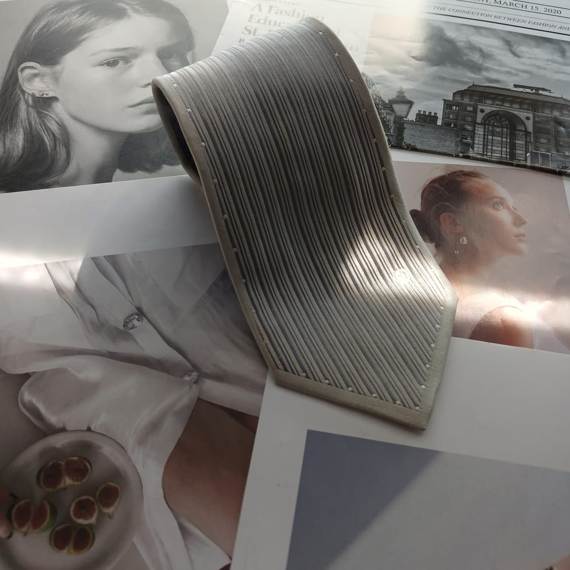 밀라숀 실크 실버 스트라이프 넥타이 9.4cm A등급 A18430
 상품이미지2