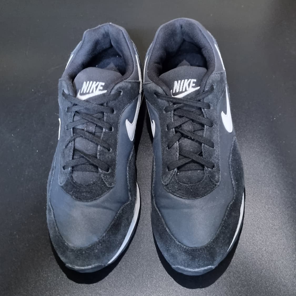 나이키 아웃버스트 운동화245 상품이미지2