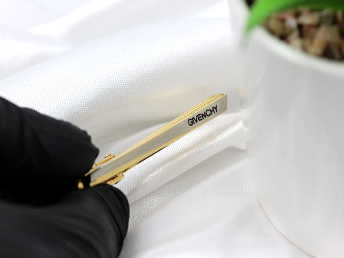 지방시 A등급 5.4cm 남자 명품 넥타이핀 상품이미지5