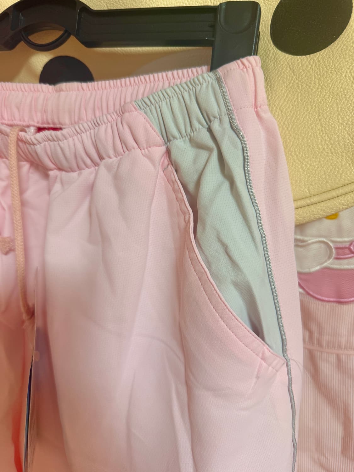미즈노 핀터깔 회핑 딸기우유 츄바 트레이닝 바지 상품이미지3