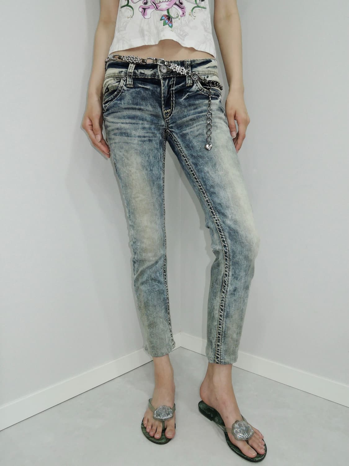 Distress Flap Pocket Jeans 상품이미지1