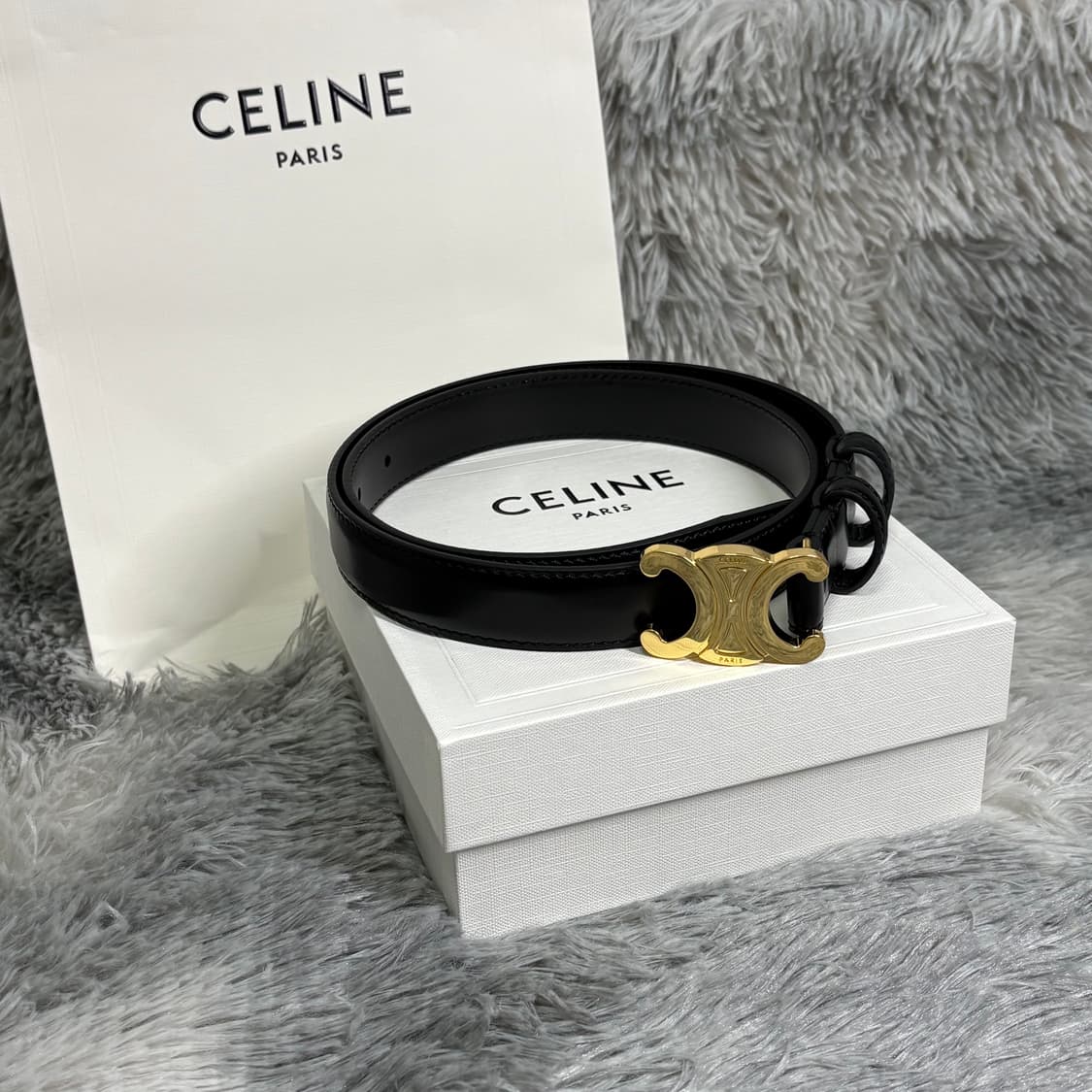 셀린느 트리옹프 뉴미듐 벨트 금장 새상품급 상품이미지1