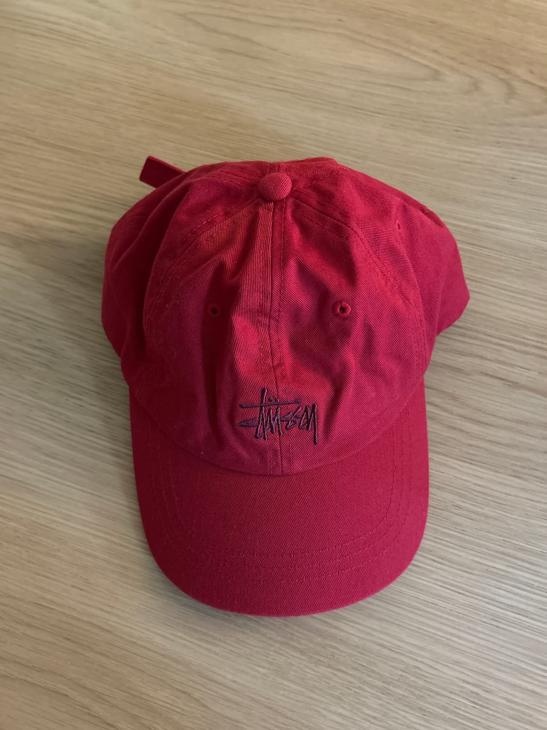 Stussy 레드 로고 볼캡 상품이미지1