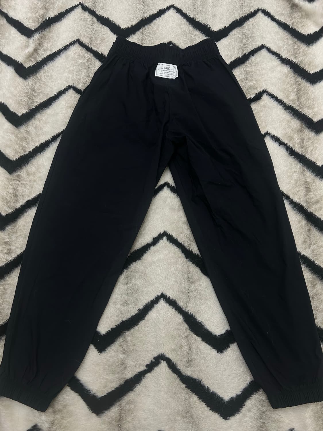 [S]나이키 스우시 하이웨스트 우븐 조거 팬츠/블랙 상품이미지4