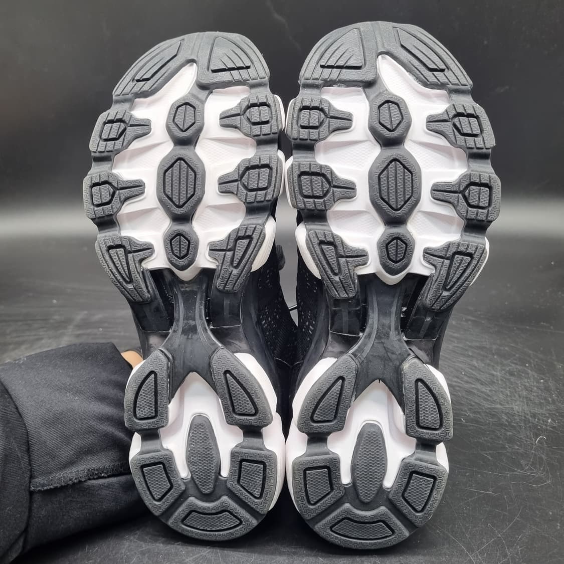 새상품 밸롭 티바트 런닝화250  상품이미지3