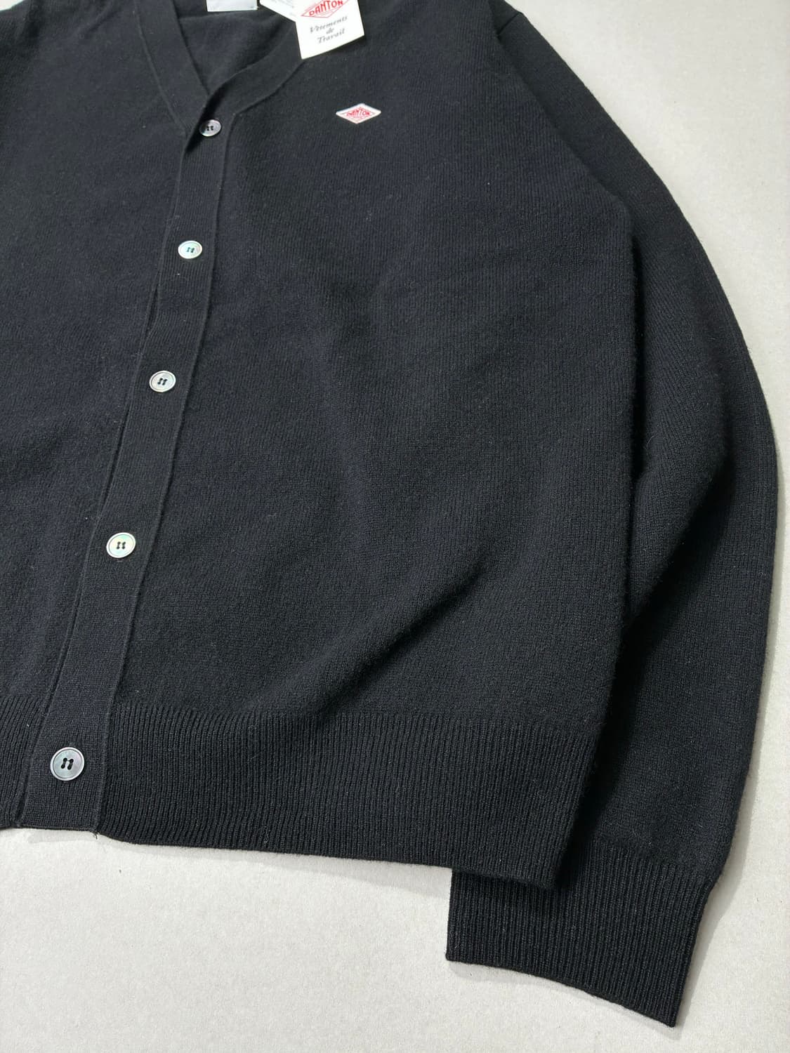 DANTON 단톤 램스울 브이넥 가디건 블랙 44사이즈 상품이미지3