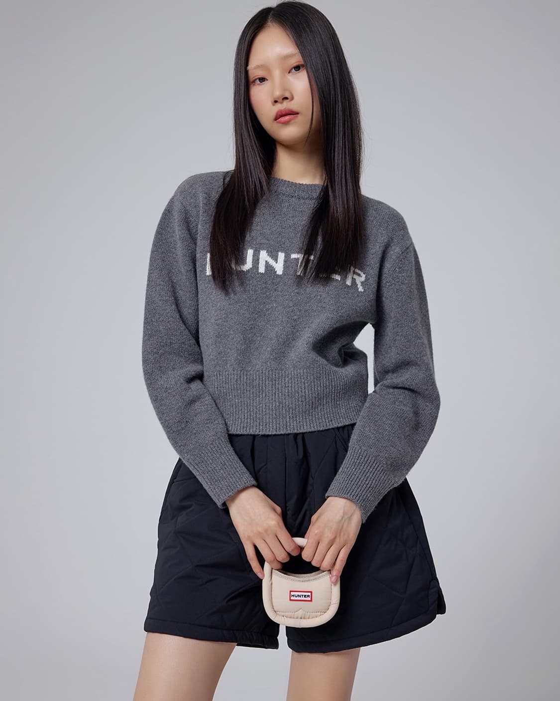 <새상품🖤> 헌터(HUNTER) 프레임드 푸퍼 마이크로 호보백 블랙 상품이미지10