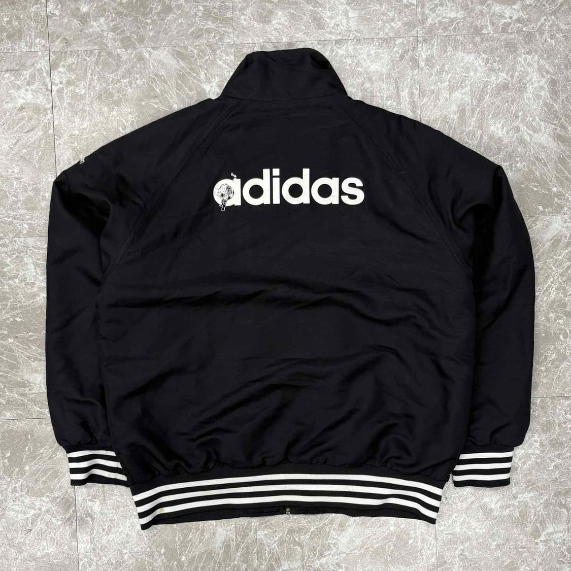 아디다스 블랙 올드스쿨 아방핏 패딩 자켓 흰검 져지(105) 상품이미지3