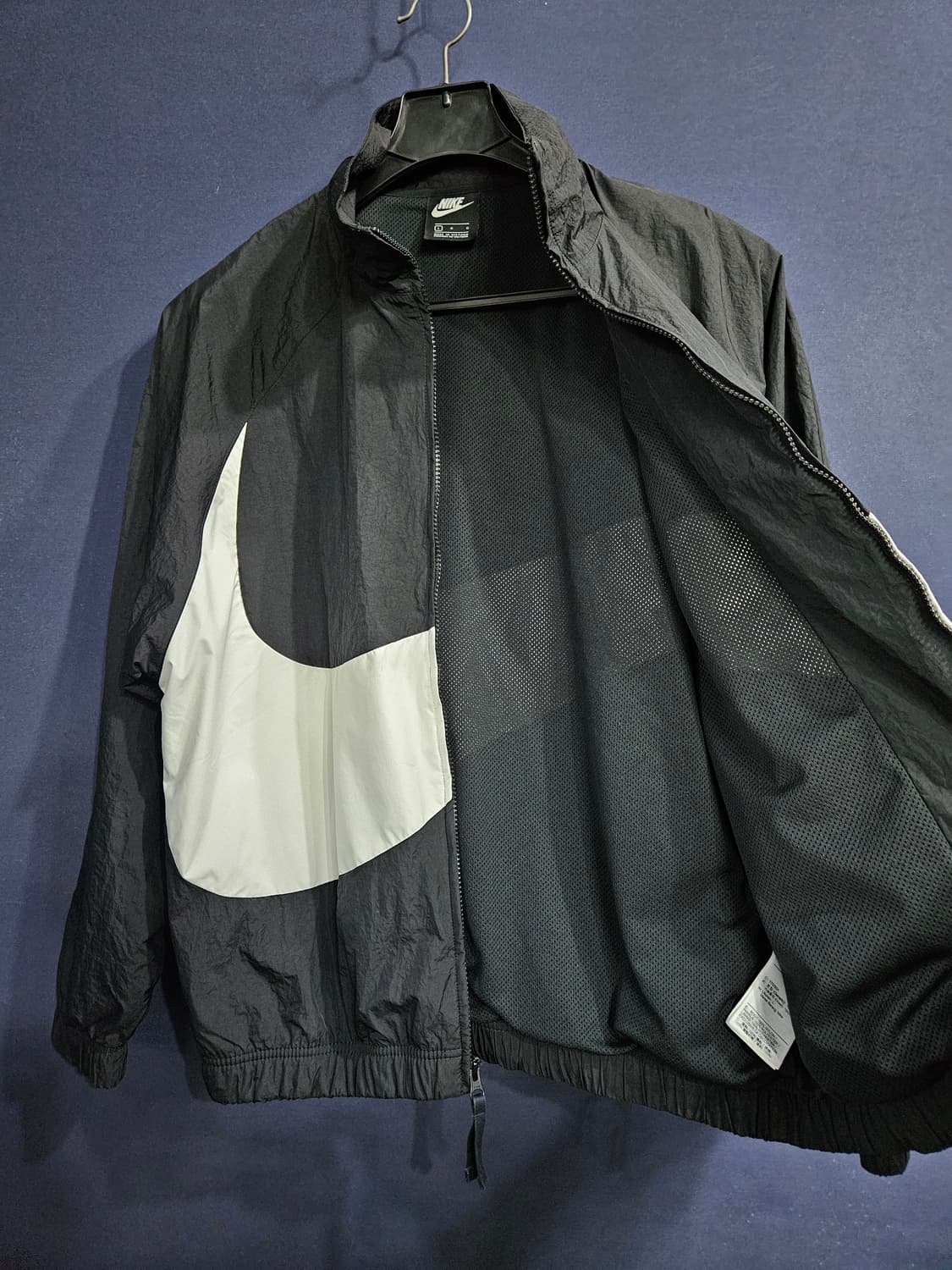 나이키 자수로고 빅스우시 블랙 남성 100 바람막이 집업자켓  상품이미지8