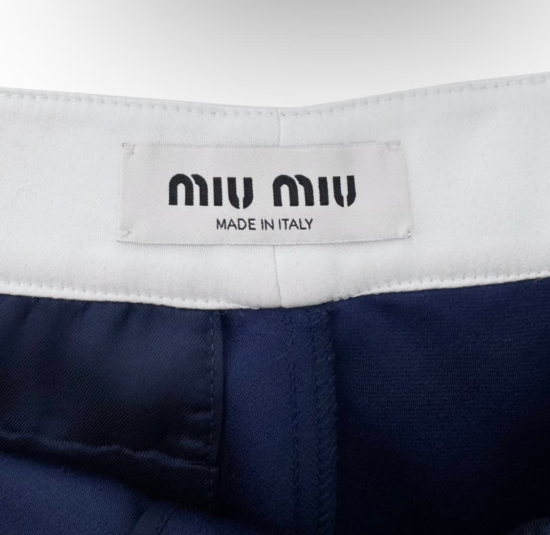 [42] 미우미우 남성 콘트라스트 드로우스트링 새틴 버뮤다 팬츠 반바지 상품이미지7