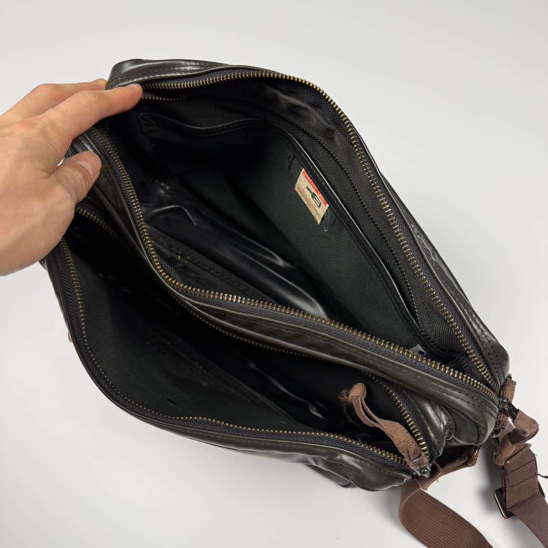 요시다포터 러기지라벨 라이너 숄더백 블랙 상품이미지7