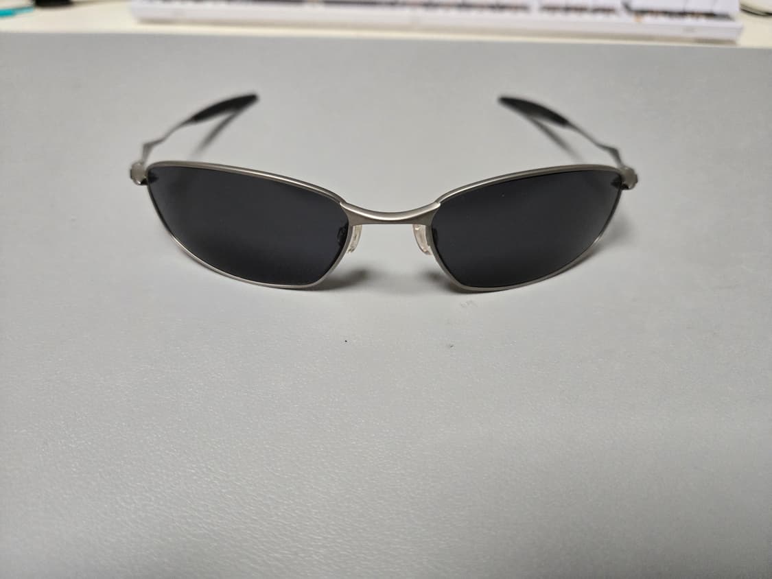 오클리 Ti 위스커 풀티타늄 상품이미지1