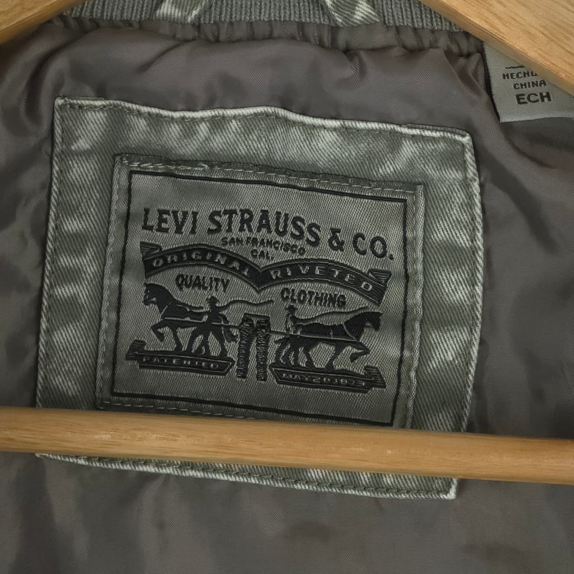 [XS] 리바이스 MA-1스타일 스톤워시드 데님자켓 상품이미지5