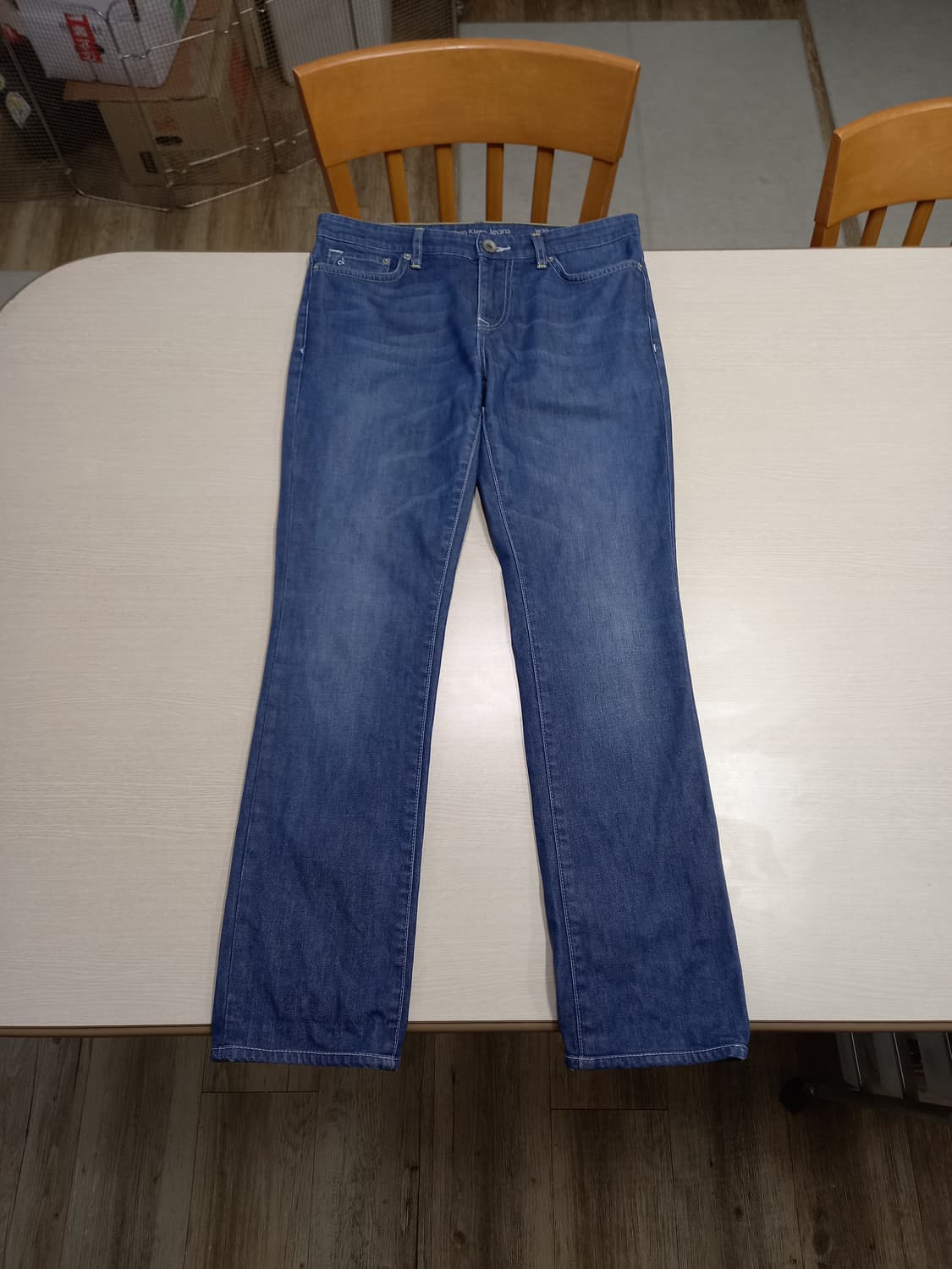 30 Calvin Klein 약골반 워싱 스판 슬림일자진 30-157 상품이미지1