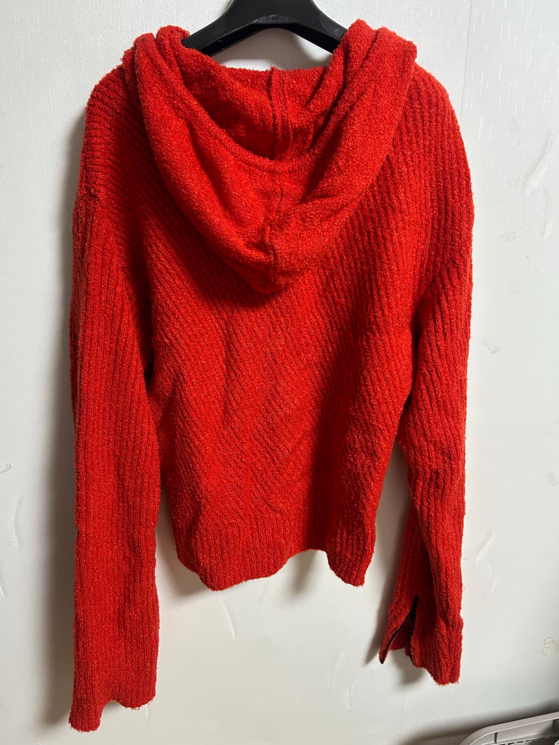 [L] vacant archive 후드 니트 레드 상품이미지3