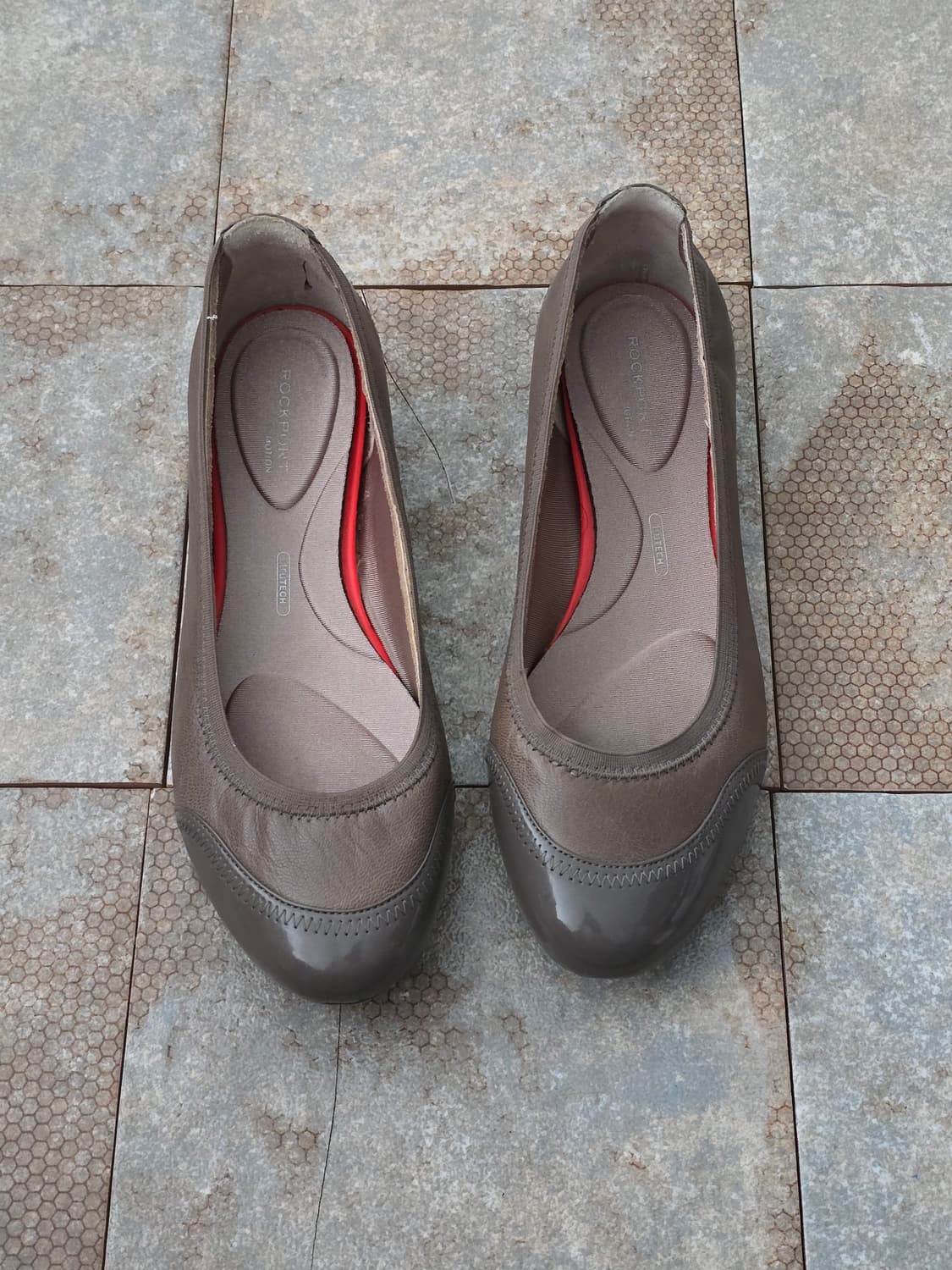 (245)락포트 토탈 모션 크레센트 캡 토 플랫 슈즈 상품이미지2