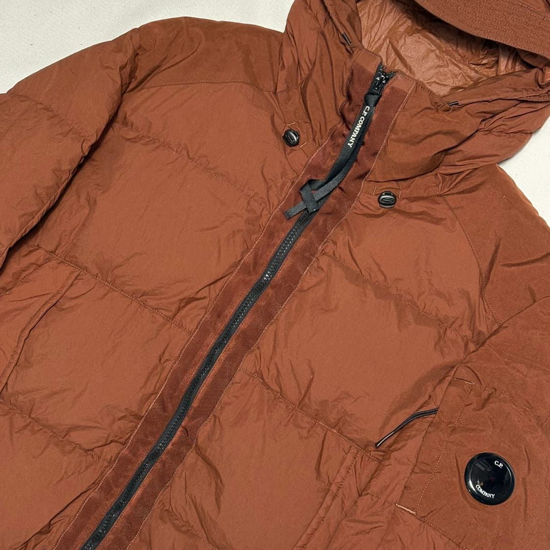 L C.P. 컴퍼니 번트 오렌지 테일론 L 다운 자켓 상품이미지1