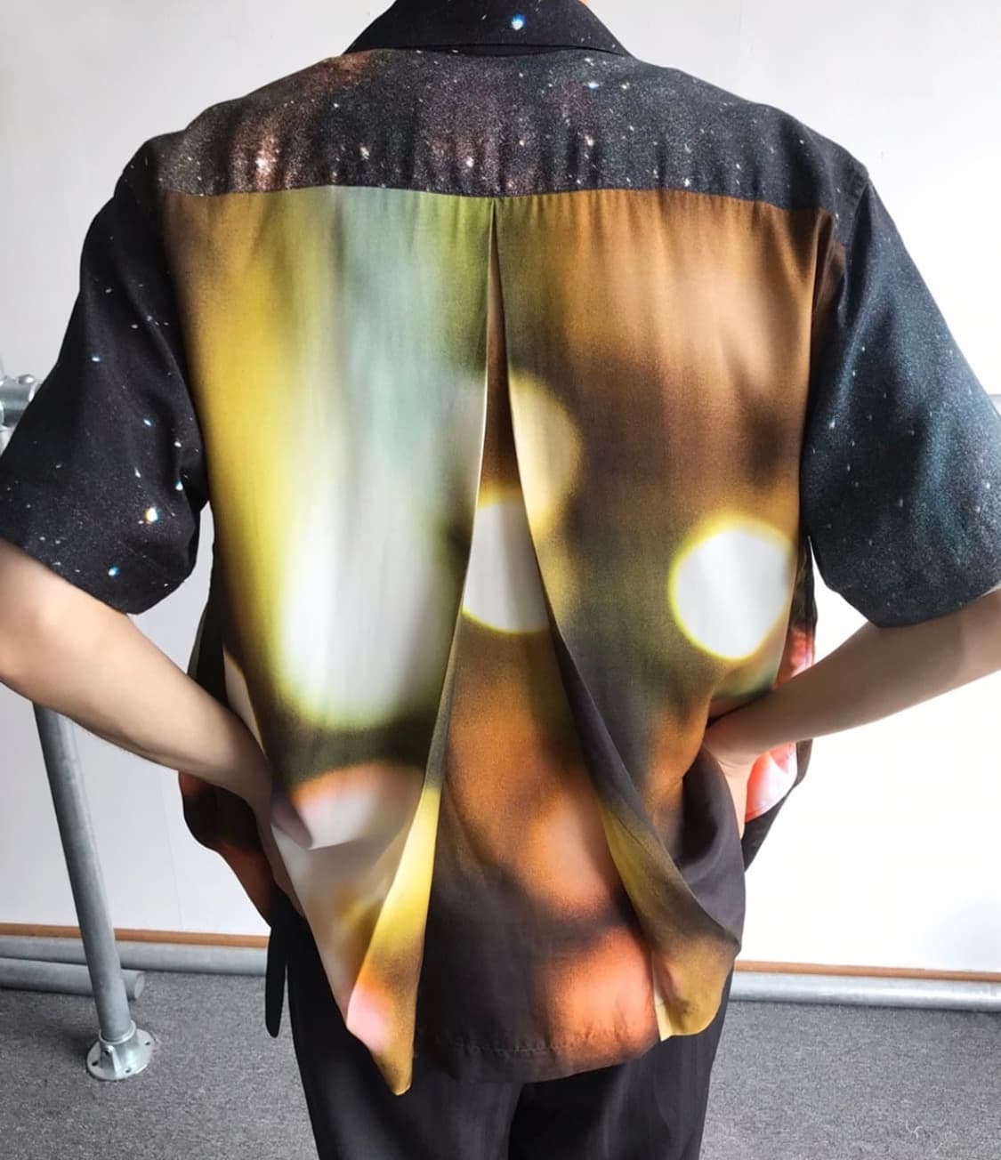 후미토 간류 백 플리츠 반팔 셔츠 블랙 3사이즈 상품이미지5