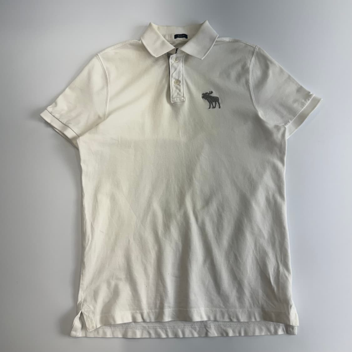 Abercrombie 아베크롬비 그레이 로고 화이트 카라 반팔 상품이미지3