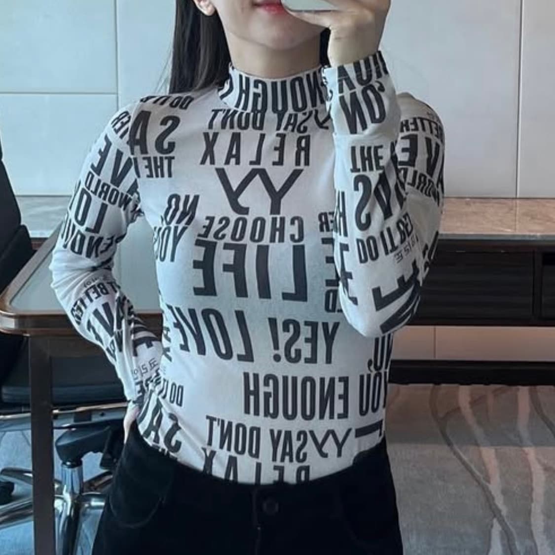 [001] Slogan Graphic Top - White 상품이미지4