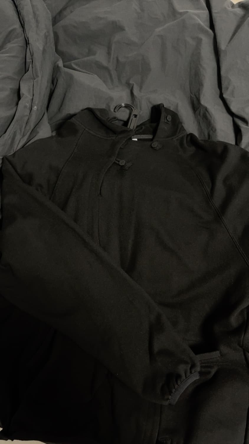 산산기어 버튼 후디 4사이즈 블랙 상품이미지3