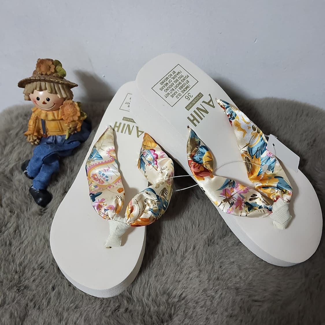 새상품 ANIH 플라워 리본 쪼리 직짹 샌들 230 36 가볍고 넘 이쁜 상품이미지1