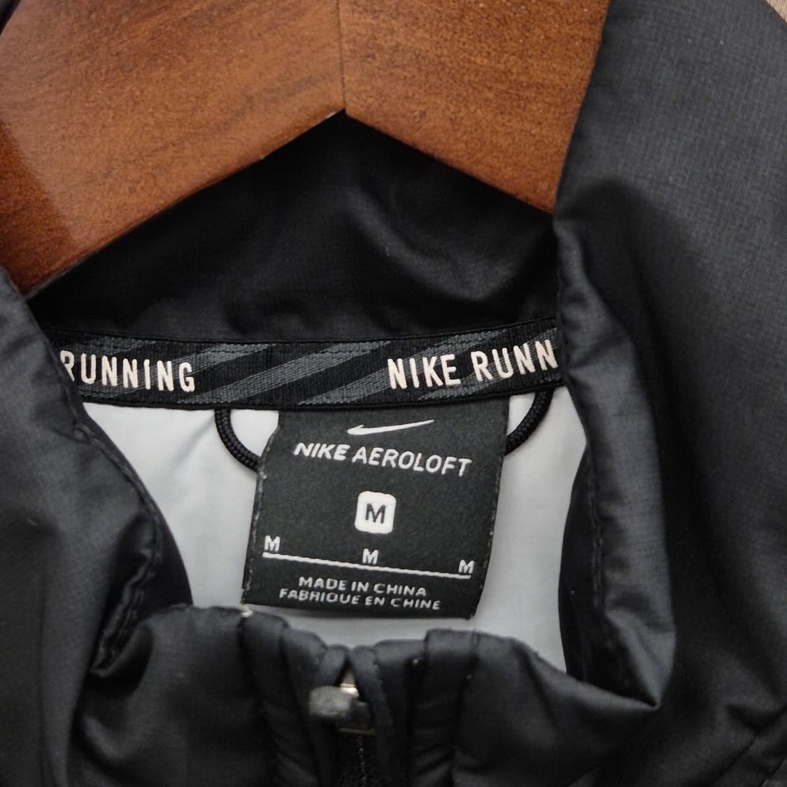 나이키 에어로로프트 러닝 자켓 85 M 상품이미지3